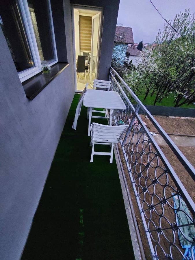 L'Appartement De La Pyramide Du Soleil Вісоко Екстер'єр фото